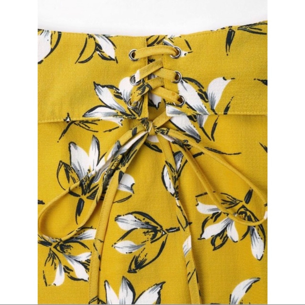 SALE Gorgeous NWT skirt - Picture 3 of 4